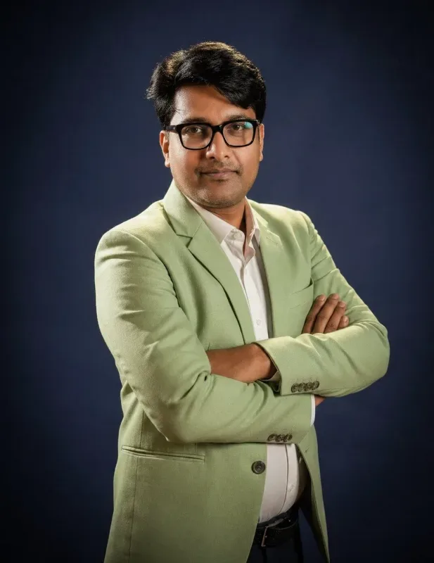 Dr. ARNAB DAS